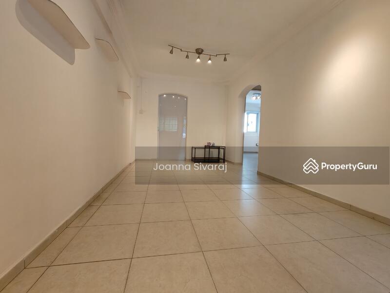 710 Yishun Avenue 5
