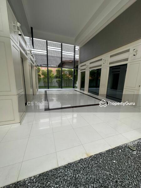 First Avenue, Bukit Timah