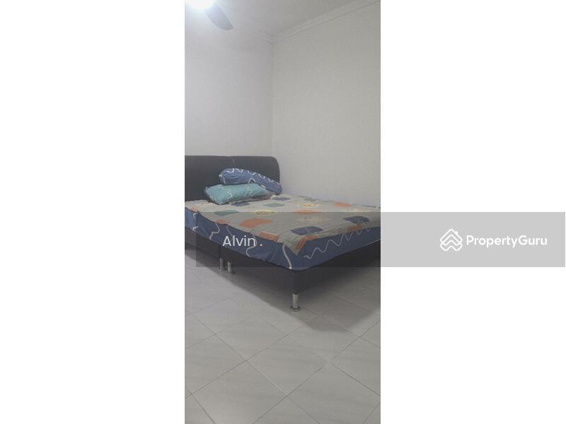 Prop-GPT: HDB Flat: D18 Simei 164 Simei Road