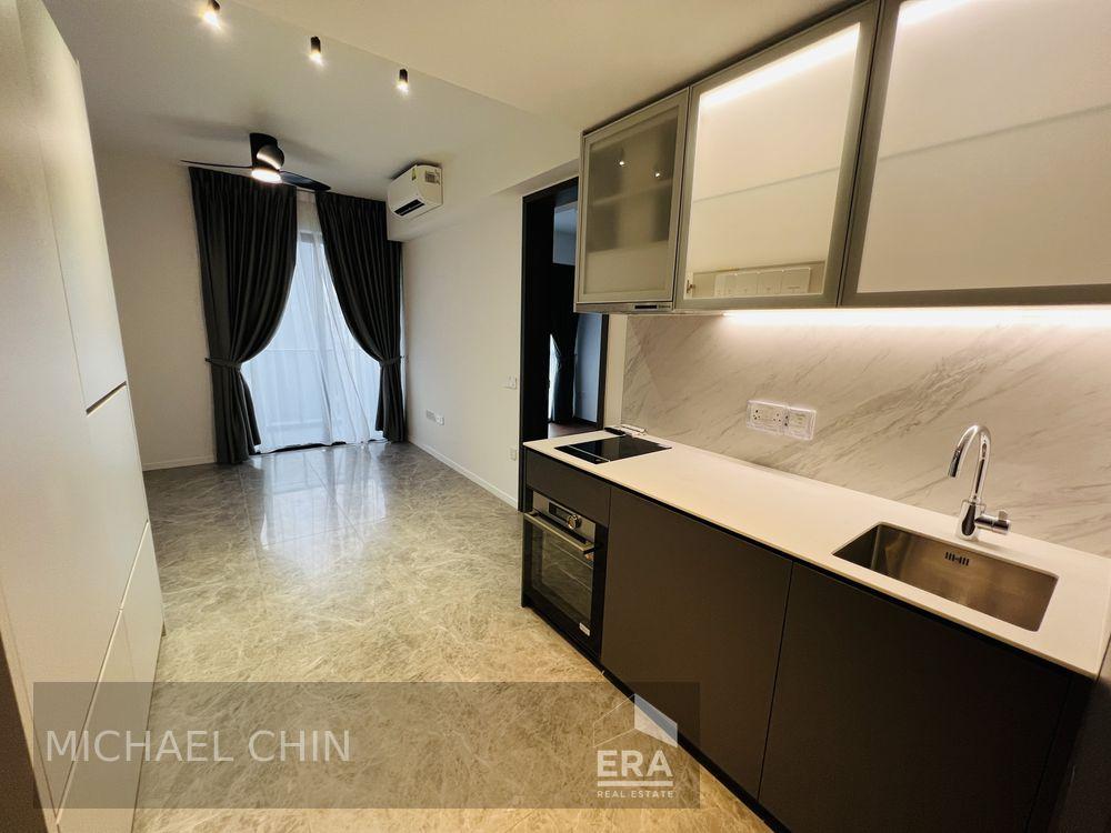 Prop-GPT: Condominium: D07 Middle Road Middle Road, Middle Road, Singapore, D07, 188945: Sgd 4,000