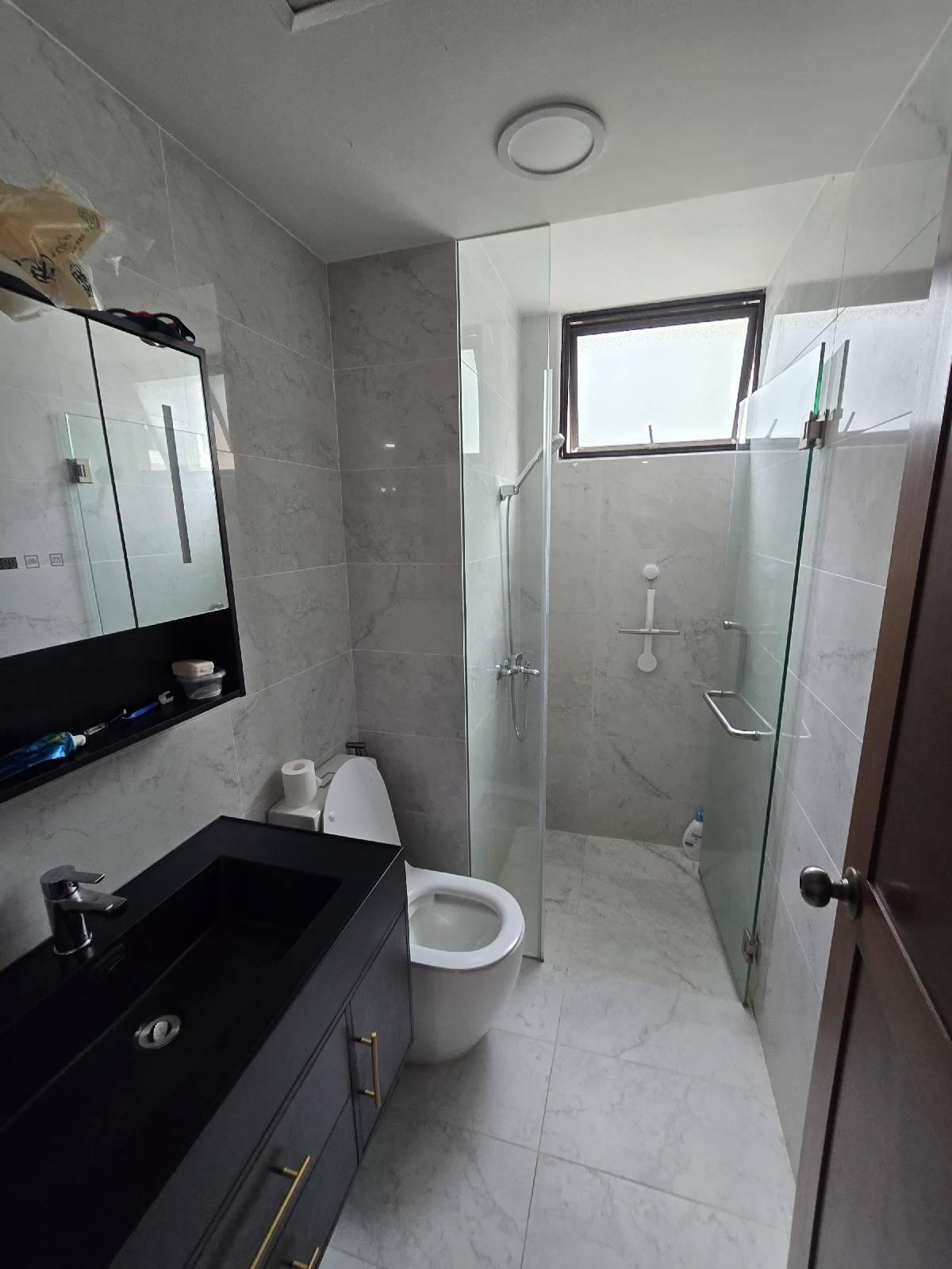 Simei Green Condominium Condominium Room Rental, $2,100, 1 Bed 1 Bath 200 sqft $10.50 psf