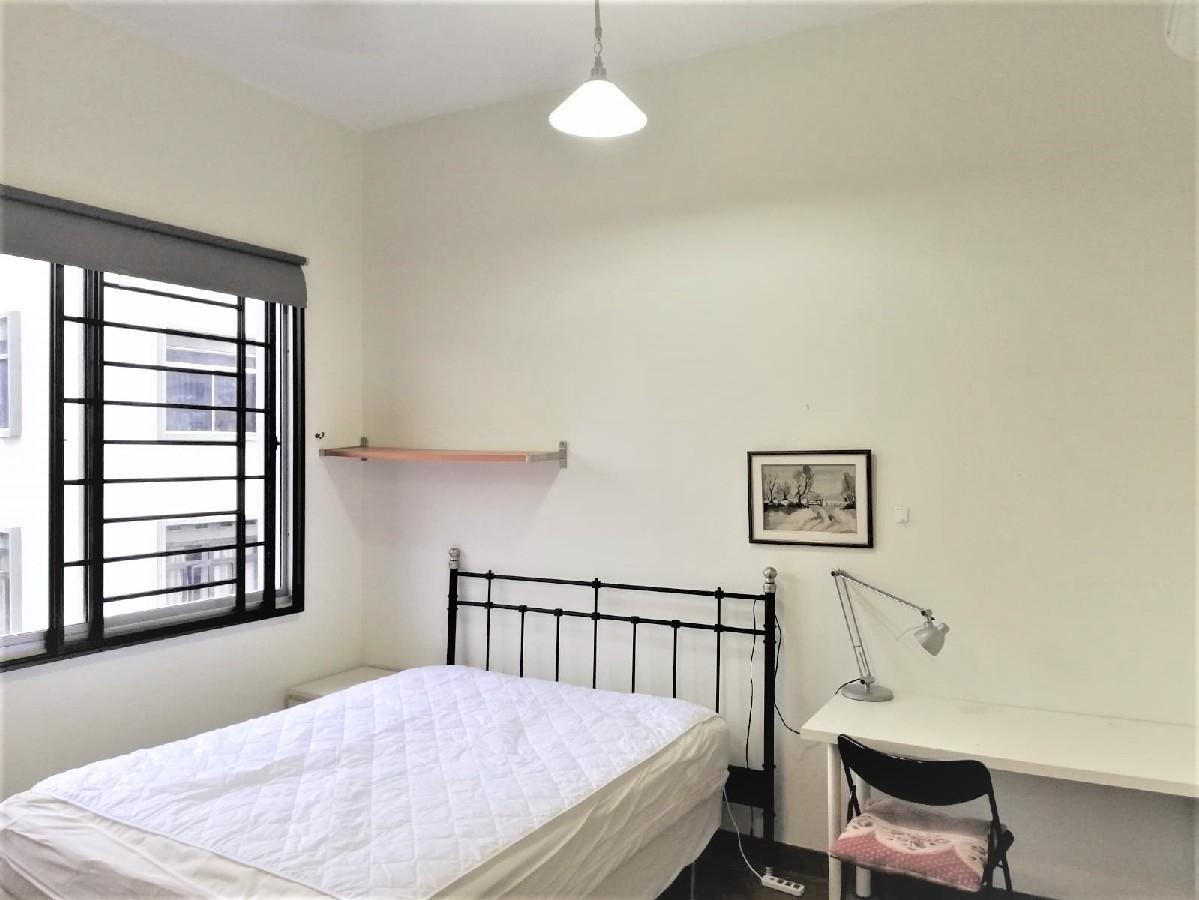 Prop-GPT: Condominium: D09 Oxley Orchard Court