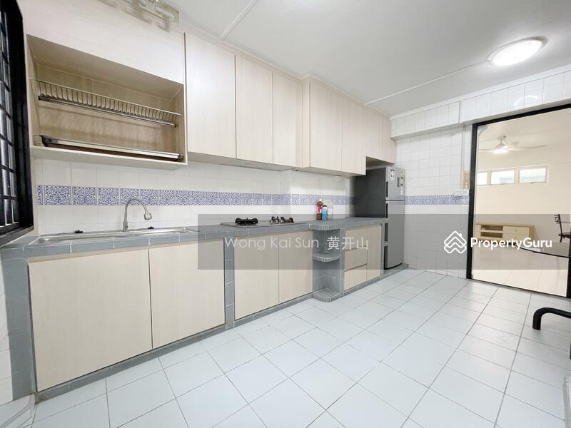 247 Pasir Ris Street 21
