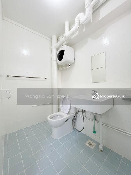 247 Pasir Ris Street 21