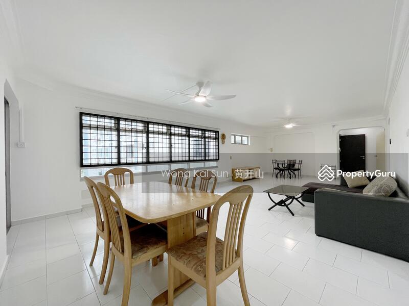 247 Pasir Ris Street 21