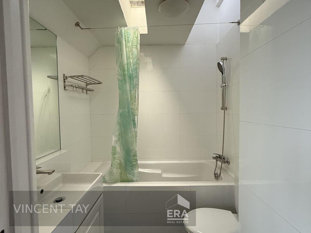 Rare 4-bedroom Gem at Airview Park
