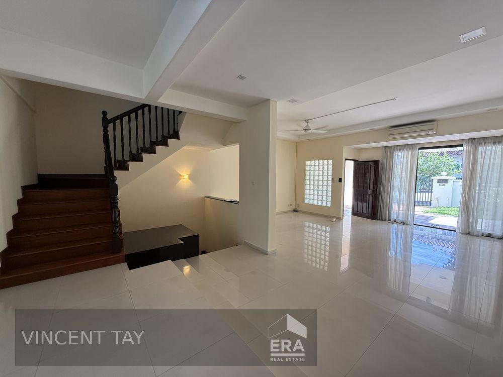 Rare 4-bedroom Gem at Airview Park