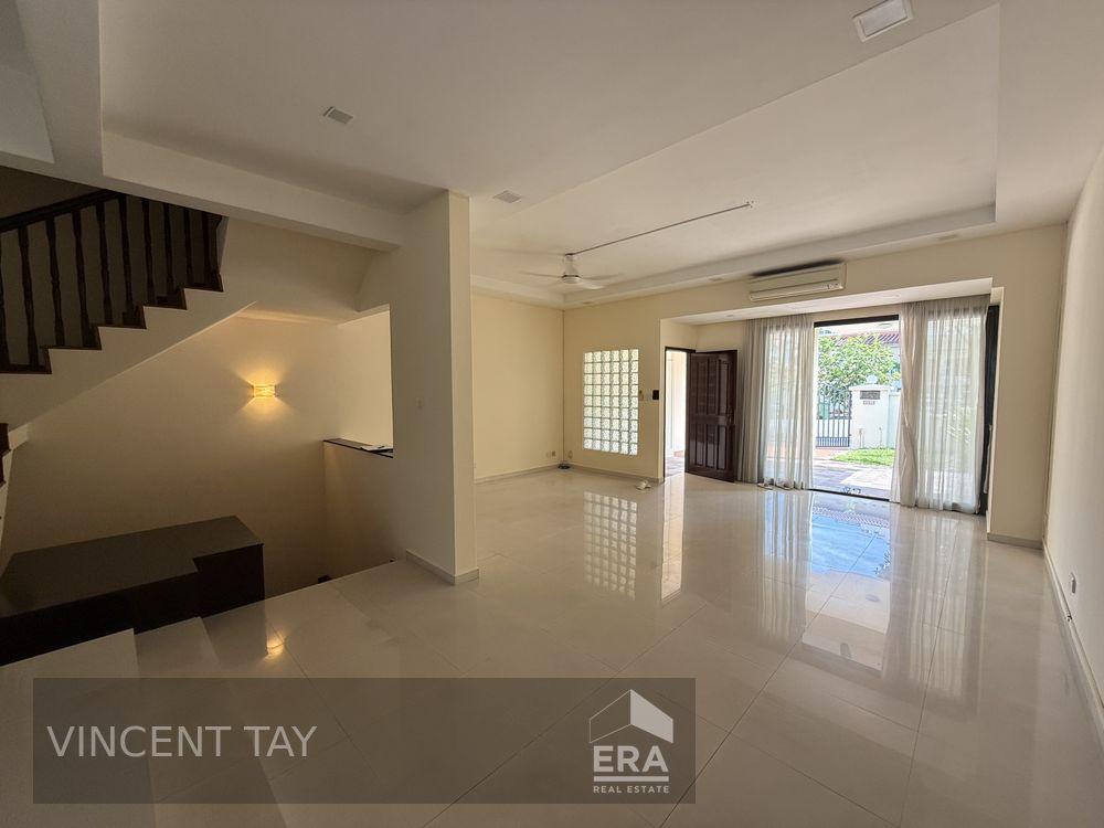 Rare 4-bedroom Gem at Airview Park