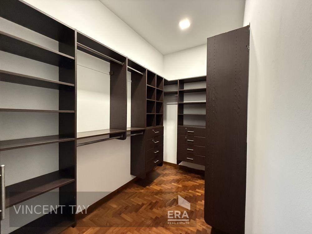 Rare 4-bedroom Gem at Airview Park