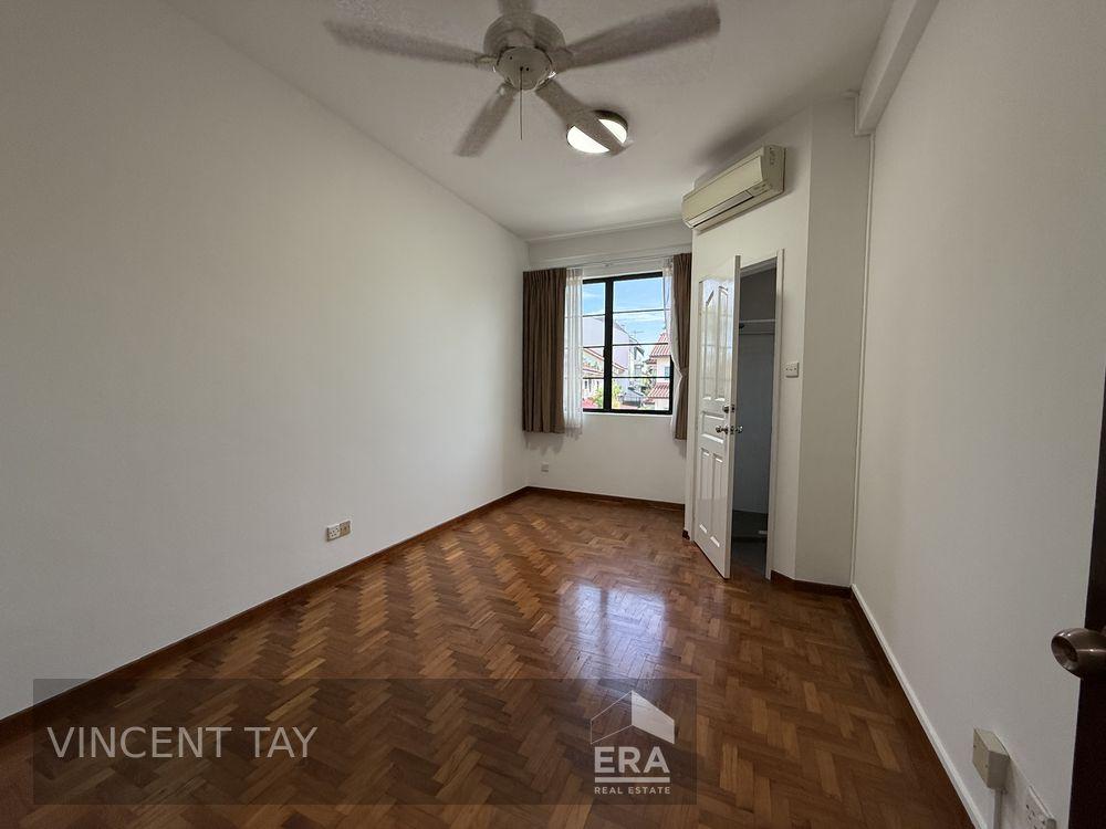 Rare 4-bedroom Gem at Airview Park