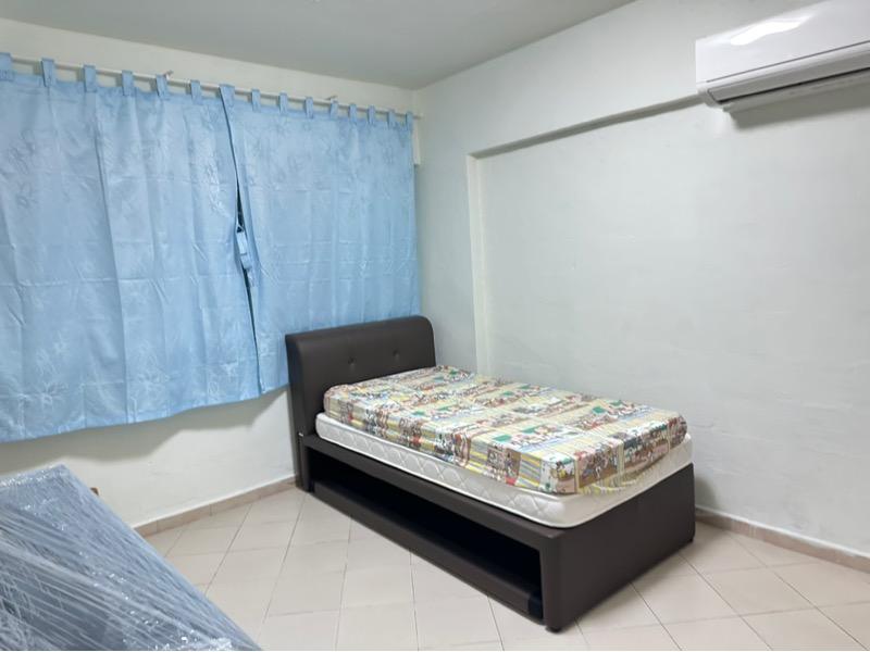 332 Jurong East Avenue 1 HDB Apartment Room Rental, $800, 1 Bed 1 Bath 1,280 sqft $0.63 psf HDB Apartment | D22 Jurong | Prop-GPT the AI-Powered Property Guru