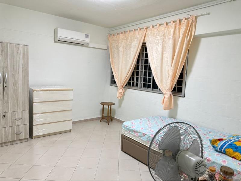 332 Jurong East Avenue 1 HDB Apartment Room Rental, $900, 1 Bed 1 Bath 1,280 sqft $0.70 psf