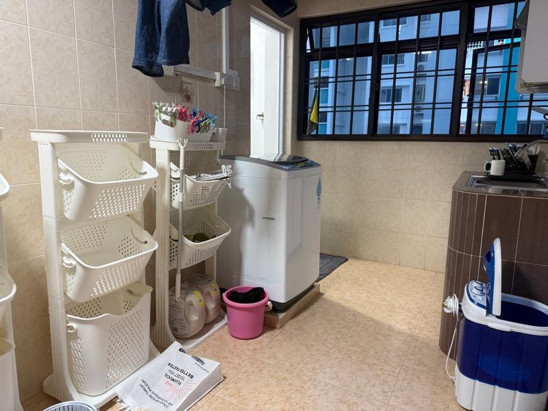 439 Yishun Avenue 11 HDB Apartment Room Rental, $800, 1 Bed 1 Bath 904 sqft $0.88 psf