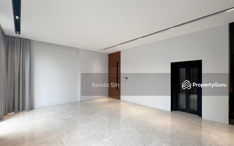 Prop-GPT: Corner Terrace: D11 Chancery Villa Chancery
