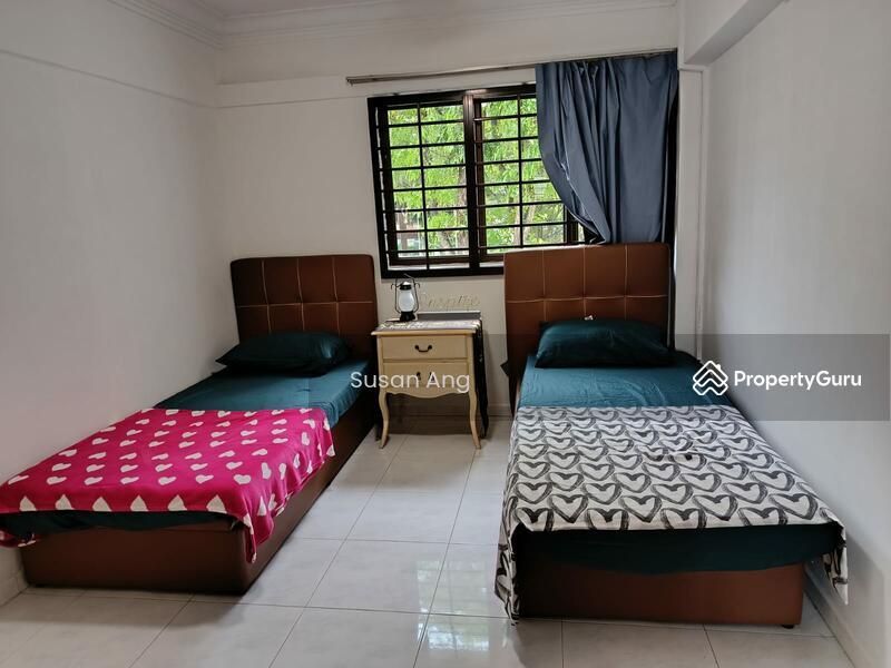 Prop-GPT: HDB Flat: D04 Telok Blangah 57 Telok Blangah Heights