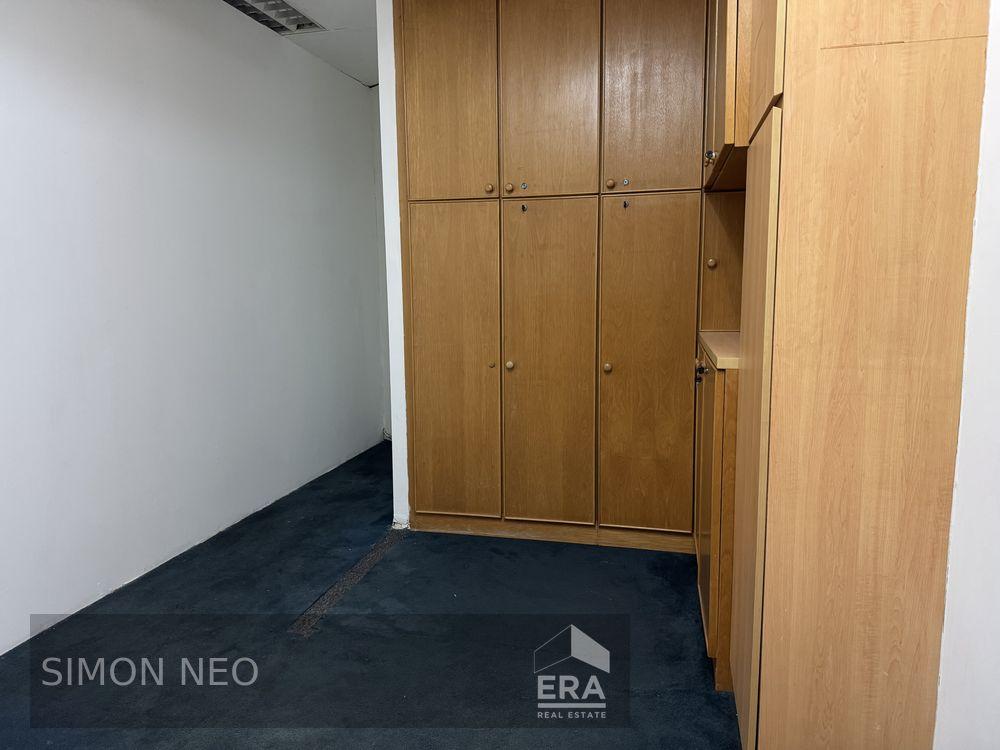 Prop-GPT: Shop Space (Mall): D07 Middle Road Parklane Shopping Mall