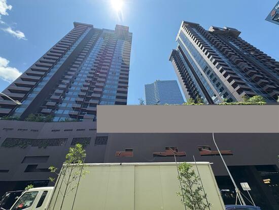 Midtown Modern Condominium For Rent, $6,000, 2 Bed 1 Bath 635 sqft $9.45 psf
