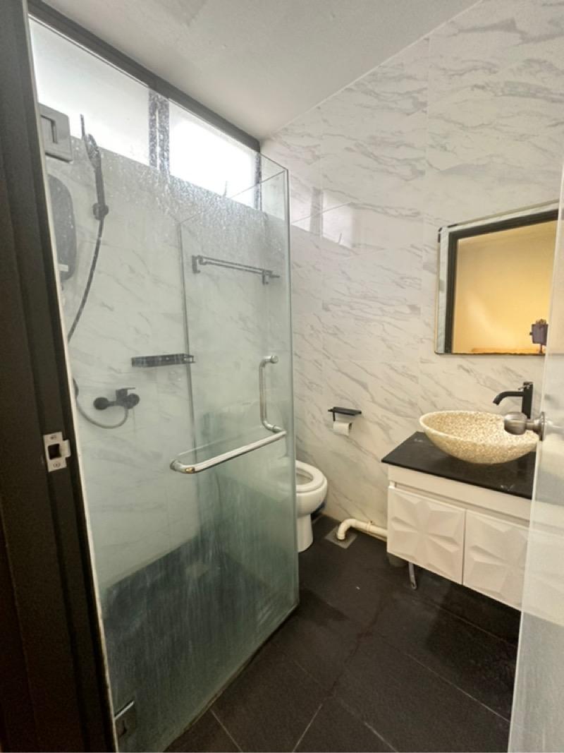 196 tembeling road Semi-Detached House Room Rental, $1,800, 1 Bed 1 Bath 300 sqft $6.00 psf