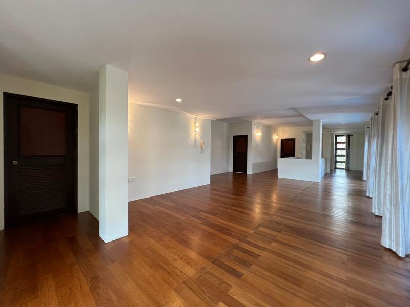 Woodgrove Estate Detached House For Rent, $18,000, 6 Bed 8 Bath 5,400 sqft $2.42 psf