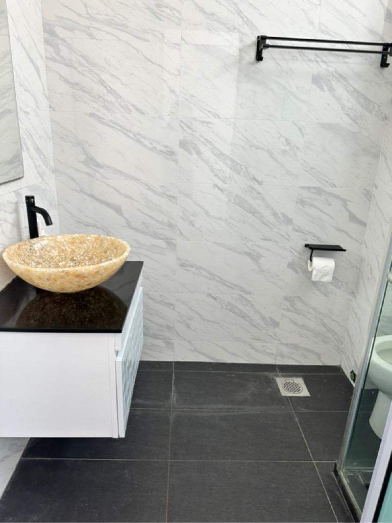 196 tembeling road Semi-Detached House Room Rental, $1,000, 1 Bed 1 Bath 120 sqft $8.33 psf