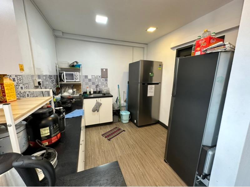 196 tembeling road Semi-Detached House Room Rental, $1,000, 1 Bed 1 Bath 120 sqft $8.33 psf