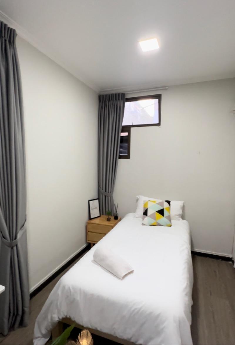 196 tembeling road Semi-Detached House Room Rental, $1,000, 1 Bed 1 Bath 120 sqft $8.33 psf