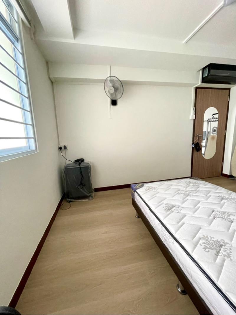 Prop-GPT: HDB Apartment: D03 Queenstown 158 Mei Ling Street