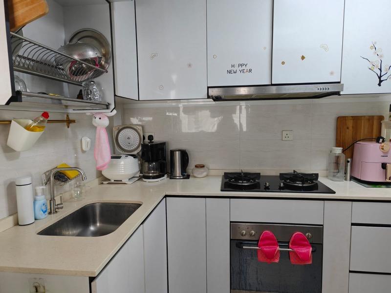 240A Jurong East Avenue 1 HDB Apartment Room Rental, $850, 1 Bed 1 Bath 107 sqft $7.94 psf