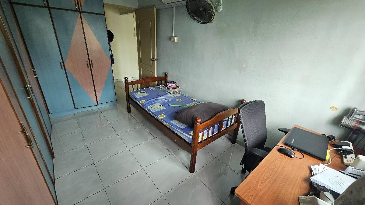 161 Yishun Street 11 HDB Apartment For Rent, $3,500, 3 Bed 2 Bath 1,302 sqft $2.69 psf