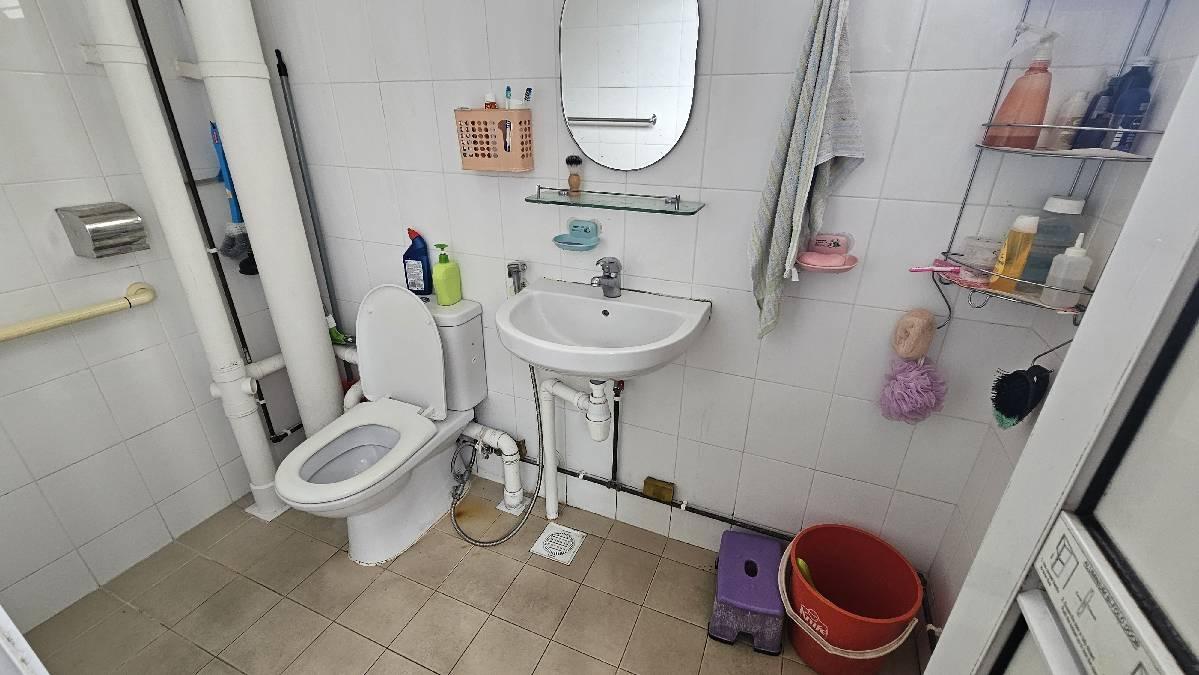161 Yishun Street 11 HDB Apartment For Rent, $3,500, 3 Bed 2 Bath 1,302 sqft $2.69 psf