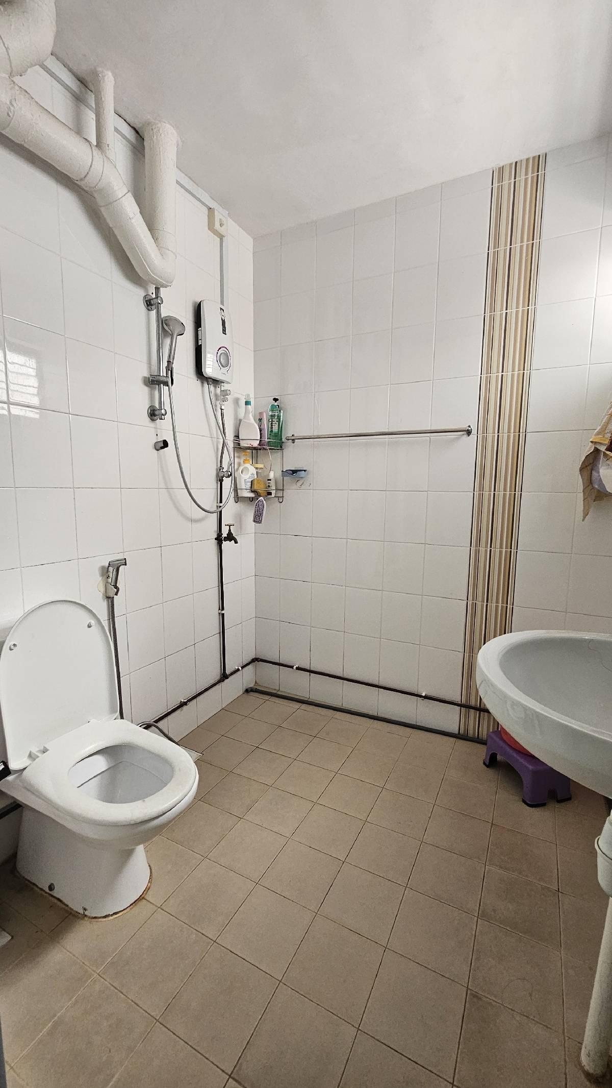 161 Yishun Street 11 HDB Apartment For Rent, $3,500, 3 Bed 2 Bath 1,302 sqft $2.69 psf