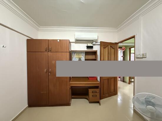 284 Tampines Street 22 HDB Apartment Room Rental, $900, 1 Bed 130 sqft $6.92 psf