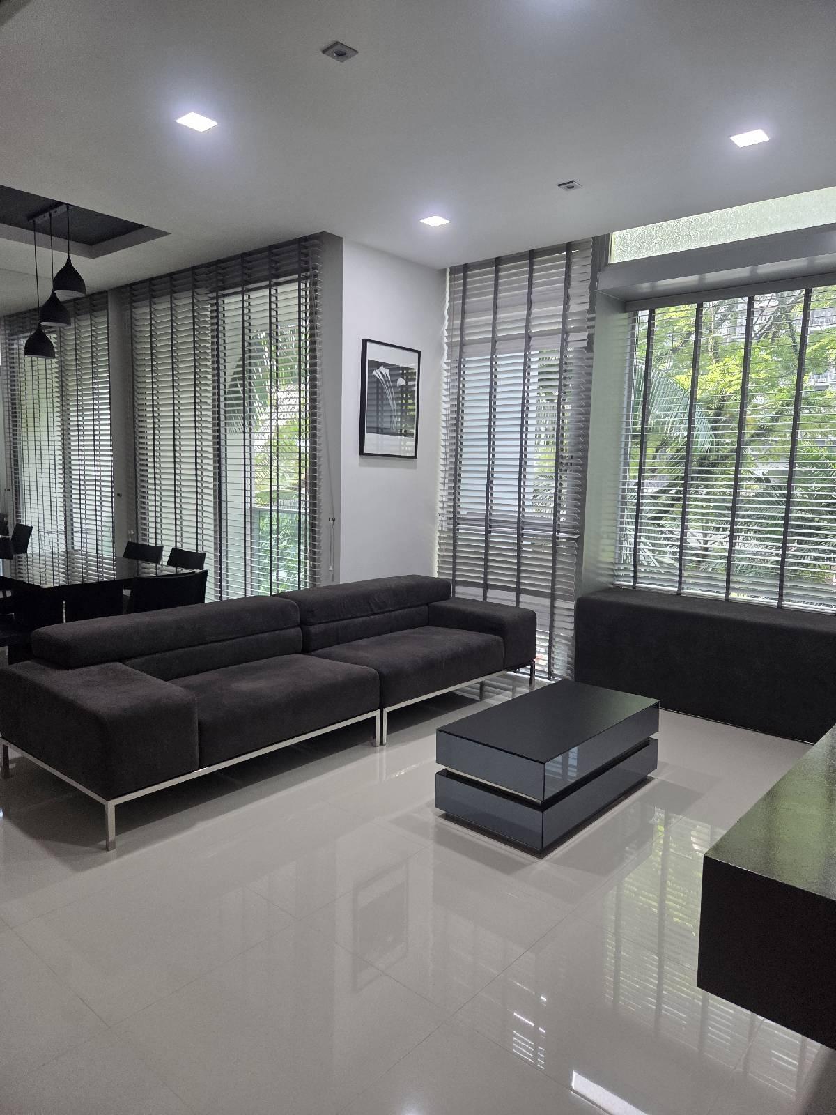 Prop-GPT: Condominium: D05 West Coast Botannia