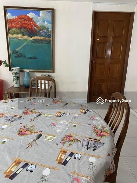 663 Yishun Avenue 4