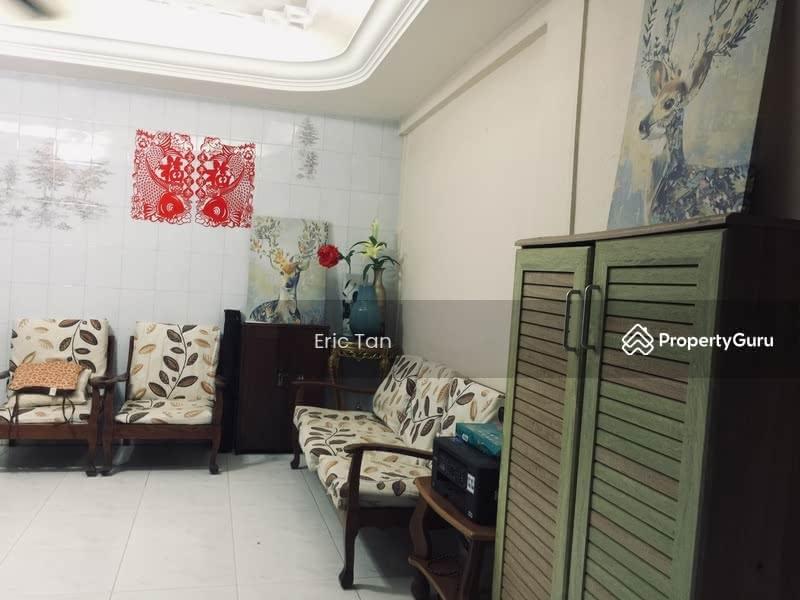 663 Yishun Avenue 4
