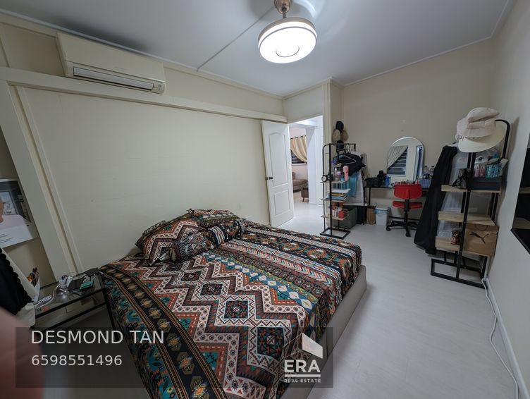 Prop-GPT: HDB - 2 room: D23 Bukit Batok 413 Bukit Batok West Avenue 4