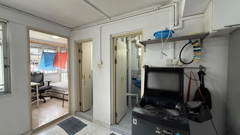 4 Marine Terrace HDB Apartment For Rent, $3,200, 3 Bed 1 Bath 699 sqft $4.58 psf
