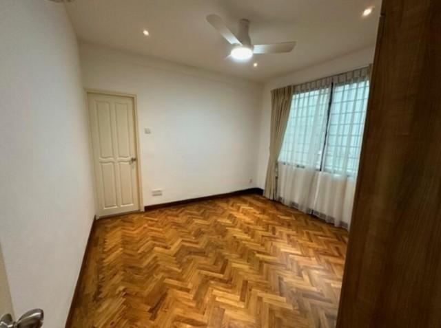 Prop-GPT: Apartment: D10  Botanic Gardens View