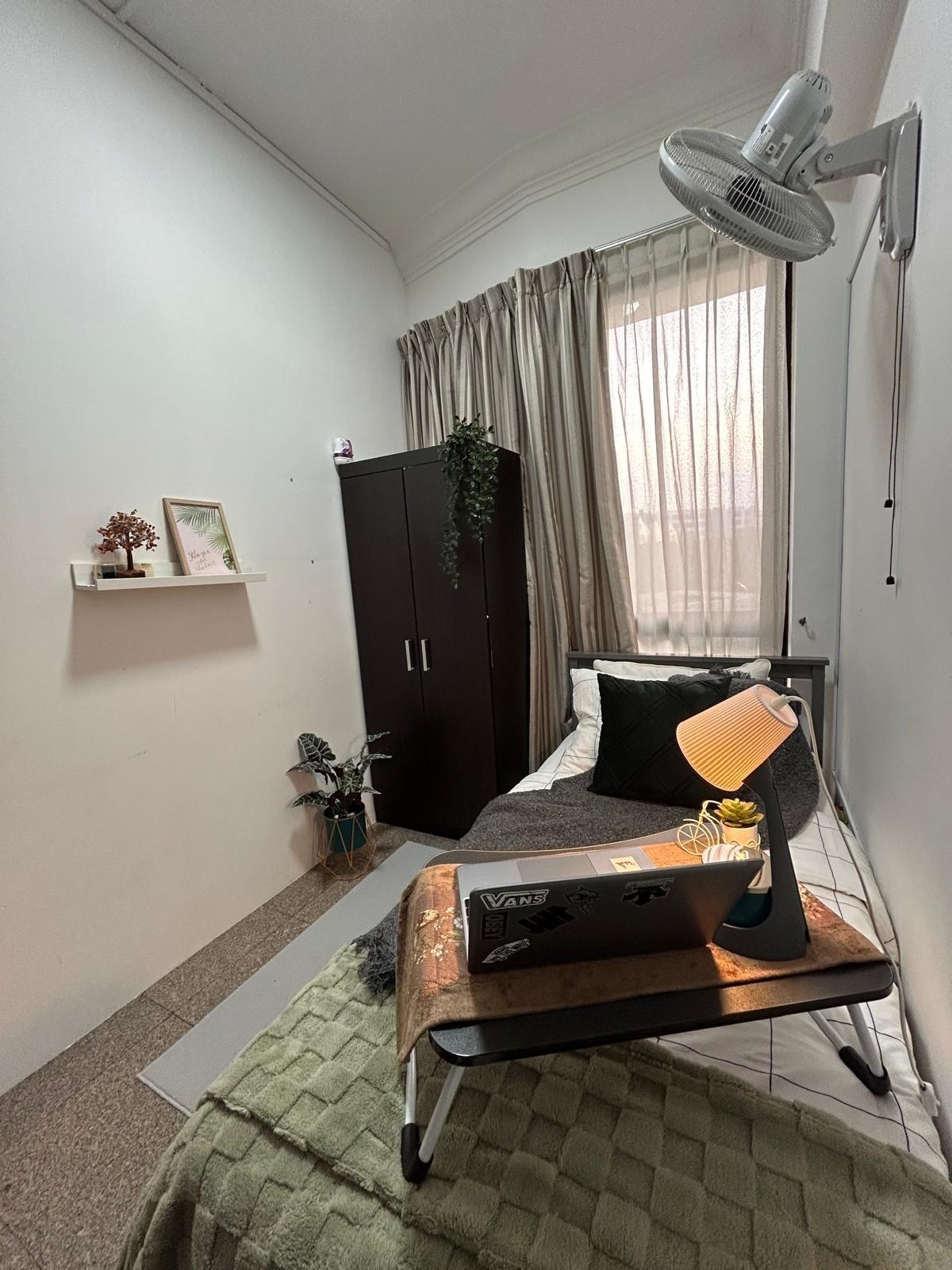 Eastpoint Green Condominium Room Rental, $1,000, 1 Bed 2 Bath 1,000 sqft $1.00 psf
