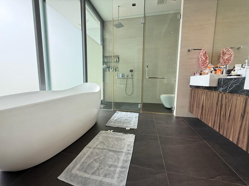 Shamrock Park Semi-Detached House For Rent, $23,000, 6 Bed 6 Bath 6,080 sqft $5.73 psf