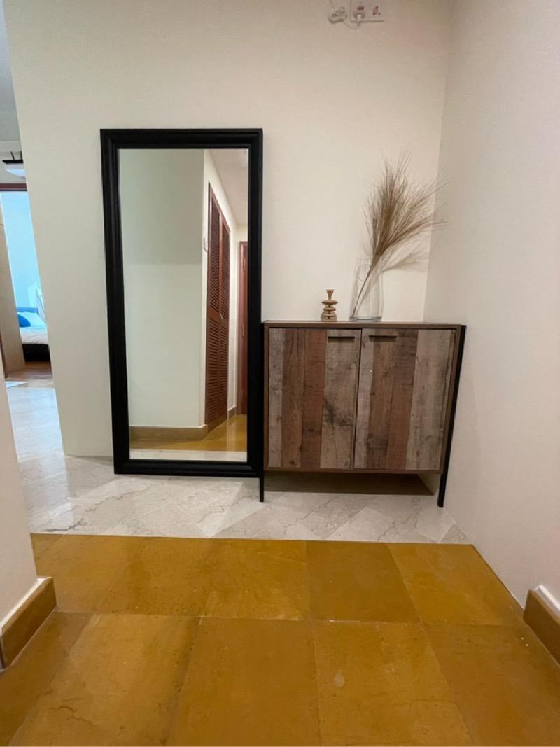 Emerald Garden Condominium Room Rental, $1,450, 1 Bed 1 Bath 160 sqft $9.06 psf
