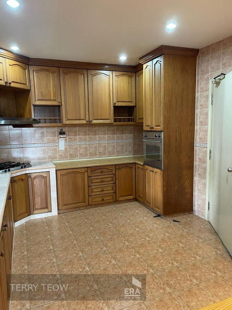 Prop-GPT: Condominium: D23 Bukit Panjang Cashew Heights Condominium