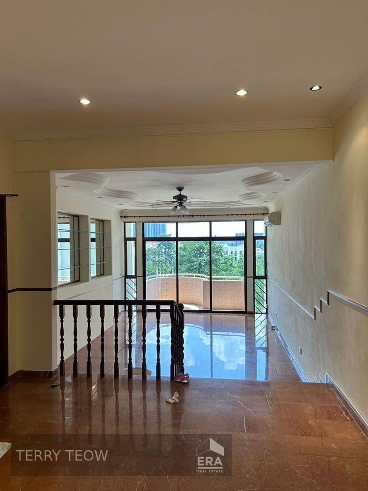 Big and Spacious Unit