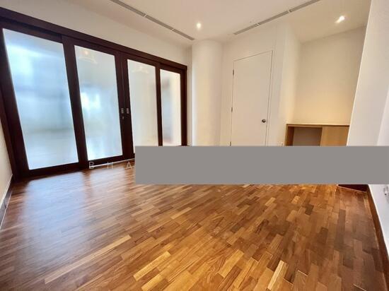 Prop-GPT: Condominium: D10 Grange Road The Colonnade