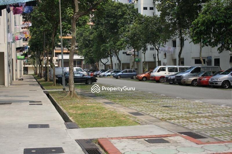 408 Yishun Avenue 6 HDB Apartment Room Rental, $1,250, 1 Bed 1 Bath 1,119 sqft $1.12 psf