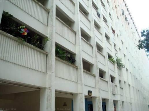 408 Yishun Avenue 6 HDB Apartment Room Rental, $1,250, 1 Bed 1 Bath 1,119 sqft $1.12 psf