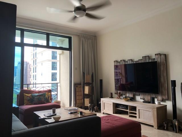 Prop-GPT: Condominium: D10 Grange Road Spring Grove