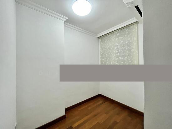 The Sierra Condominium For Rent, $5,000, 3 Bed 2 Bath 979 sqft $5.11 psf