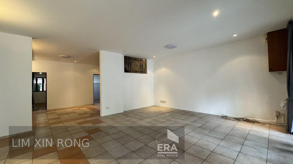 Terraced House for Rent at Frankel Terrace