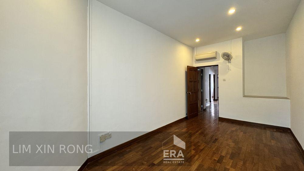 Terraced House for Rent at Frankel Terrace